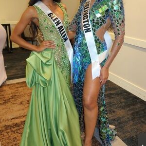 Elegant Green Evening Dress